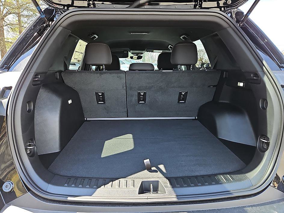 New 2026 Chevrolet Equinox LT w/ Safety and Technology Package image 11