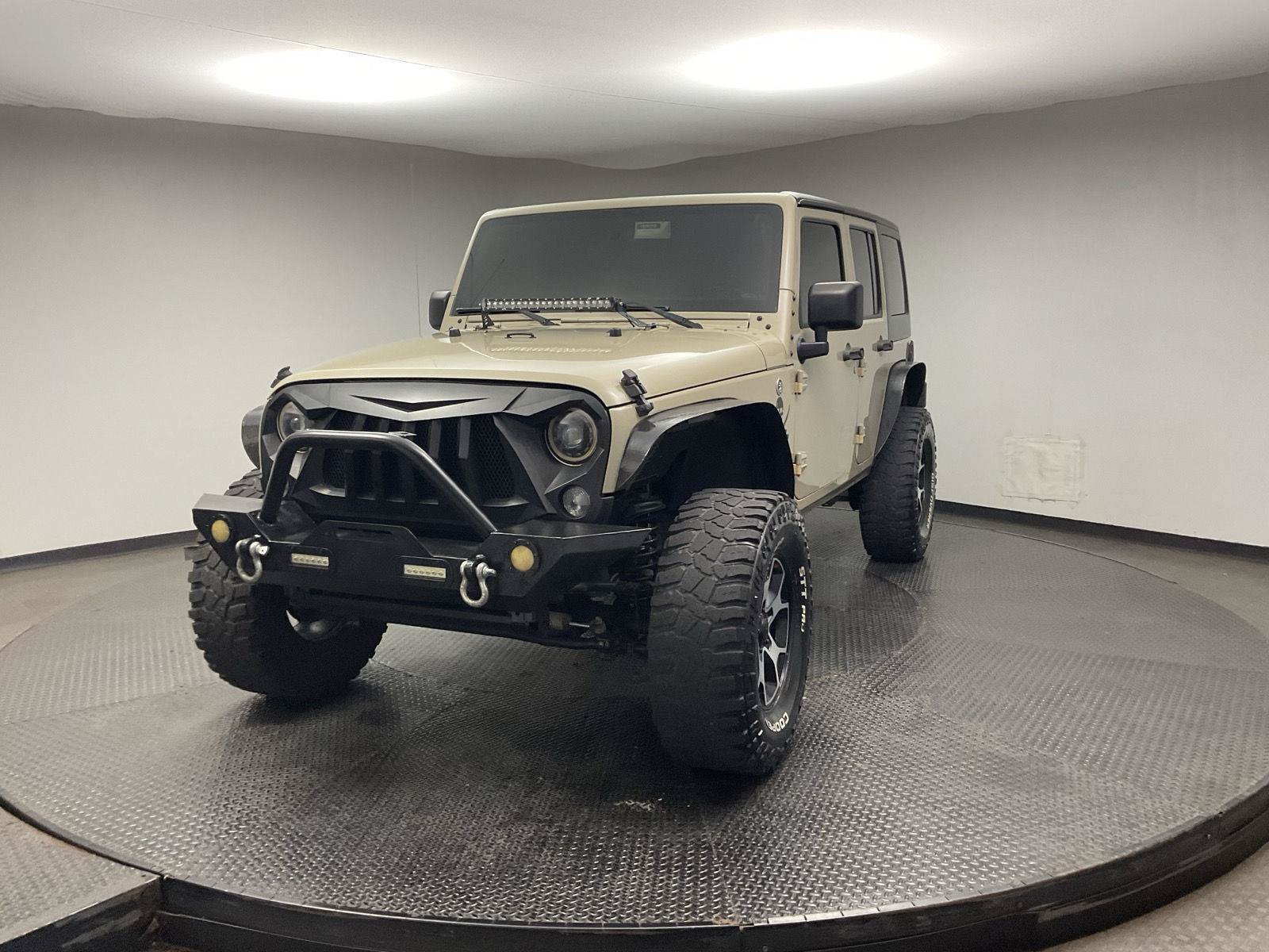 Used 2018 Jeep Wrangler Unlimited Sport S AWD/4WD image 3