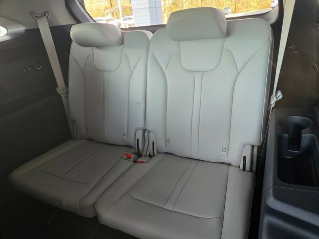 New 2026 Kia Sorento S w/ S Panoramic Sunroof Package FWD image 19