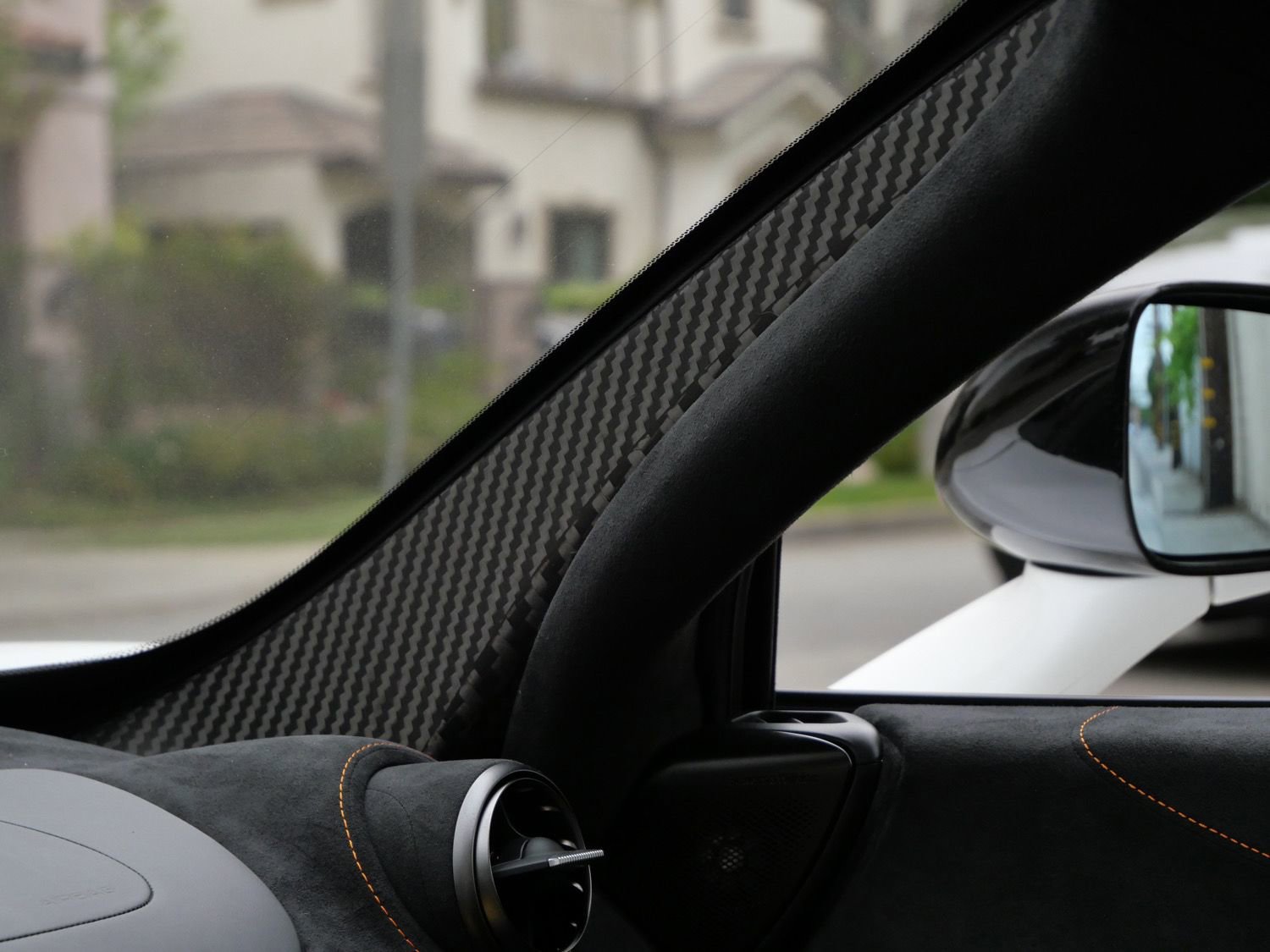 Used 2024 McLaren 750S RWD image 14
