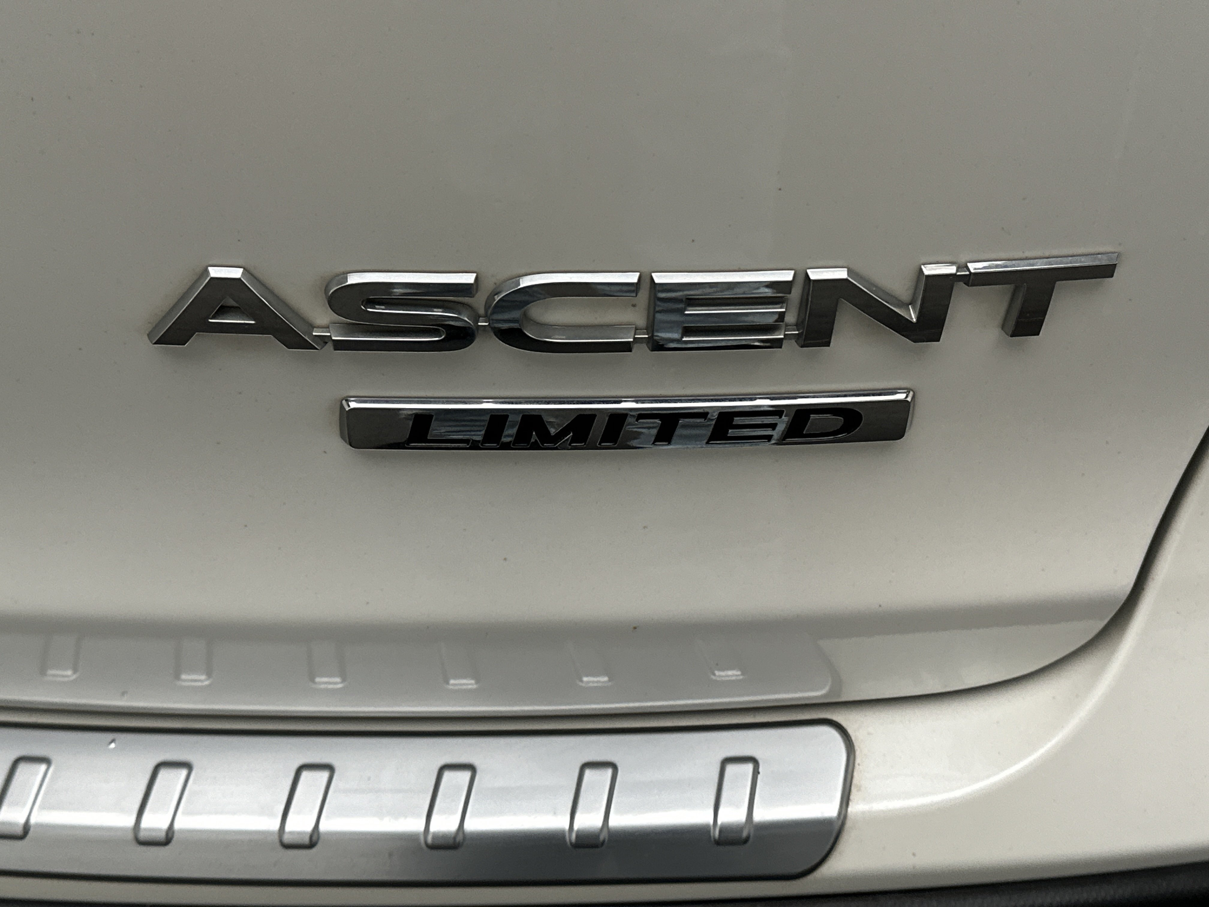 Used 2022 Subaru Ascent Limited w/ Technology Package AWD/4WD image 13