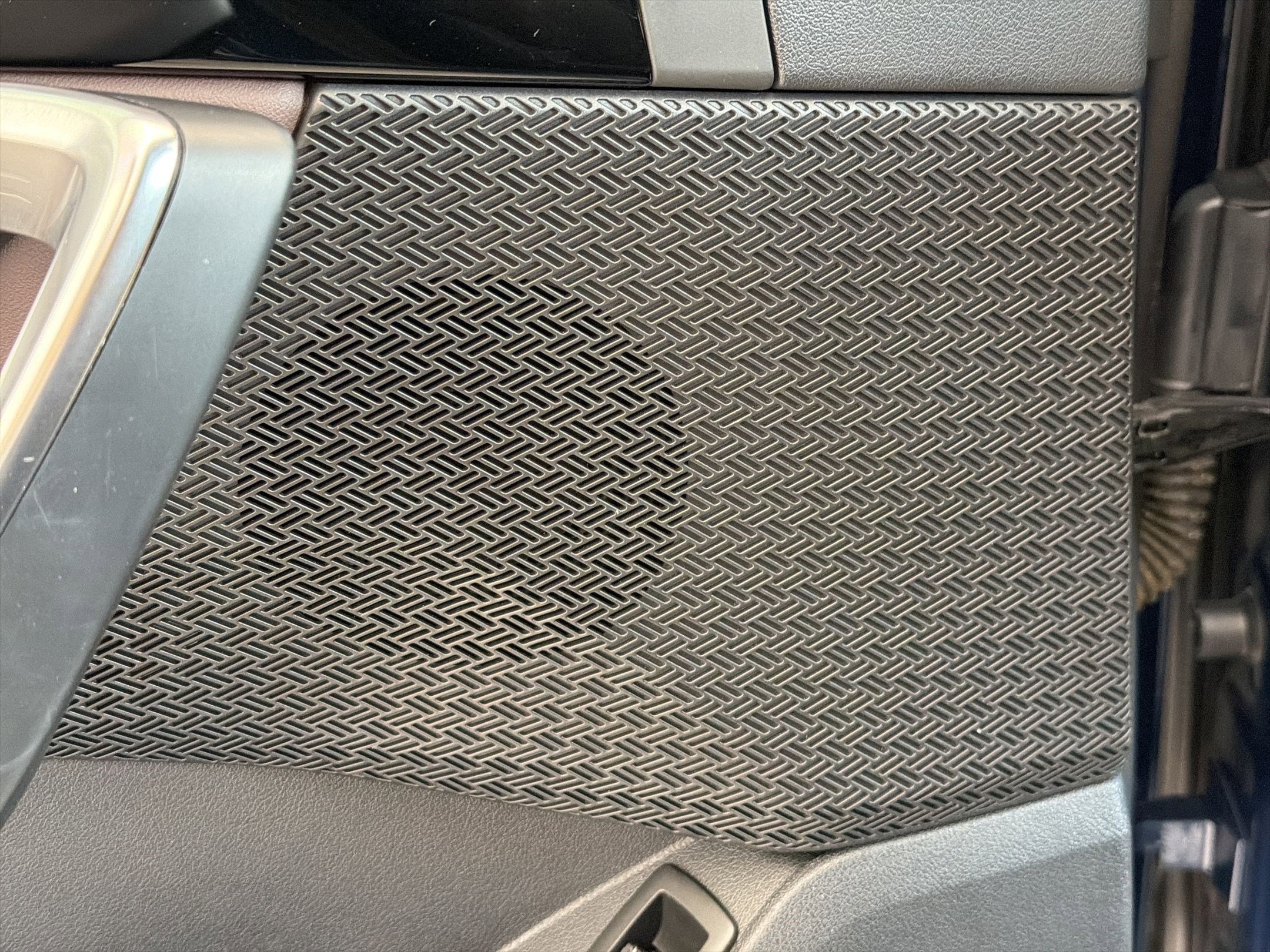 Used 2025 BMW X1 xDrive28i w/ Technology Package image 23