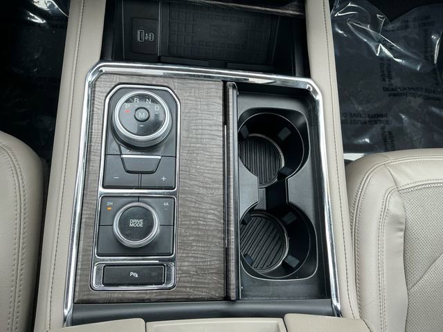 Used 2021 Ford Expedition Max Limited image 24