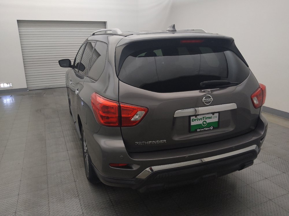 Used 2019 Nissan Pathfinder S FWD image 6