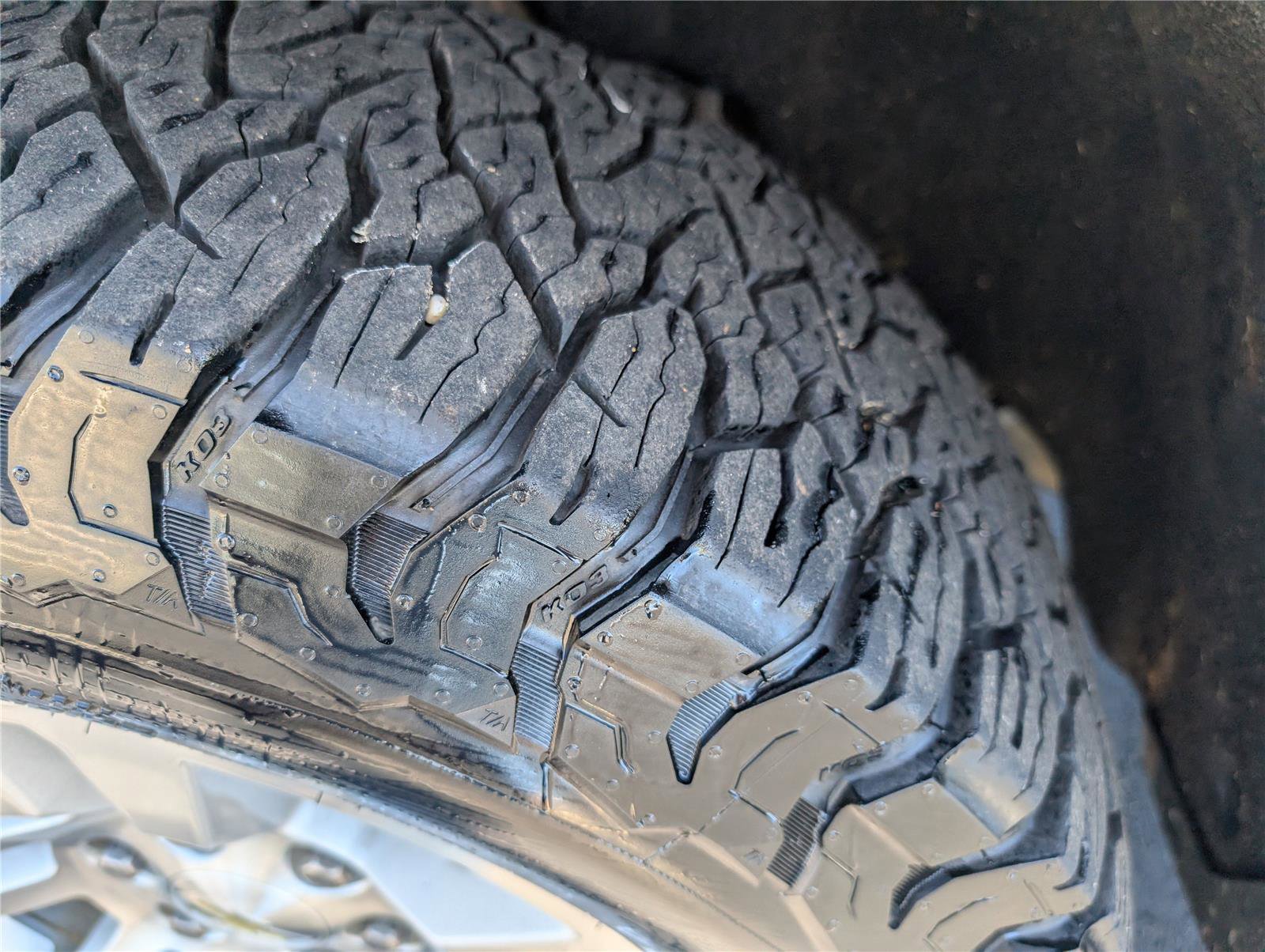 Used 2018 Chevrolet Silverado 1500 LT w/ Texas Edition image 10