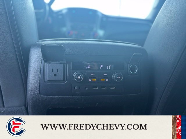 Used 2018 Chevrolet Suburban Premier AWD/4WD image 22
