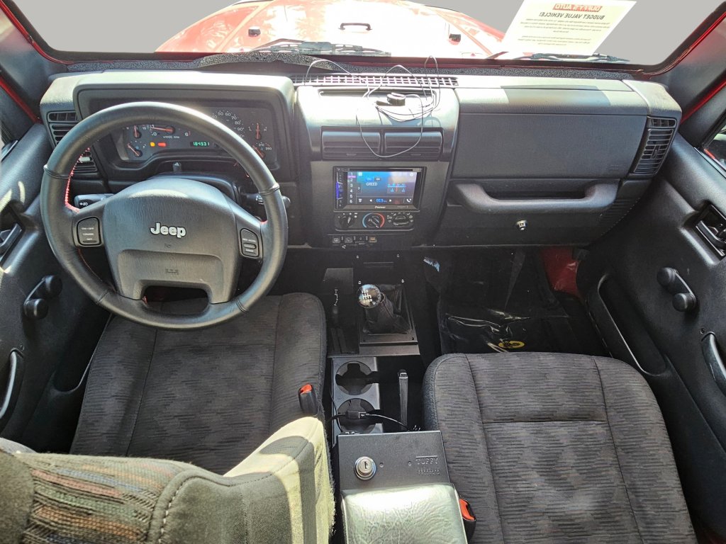 Used 2005 Jeep Wrangler Rubicon image 2