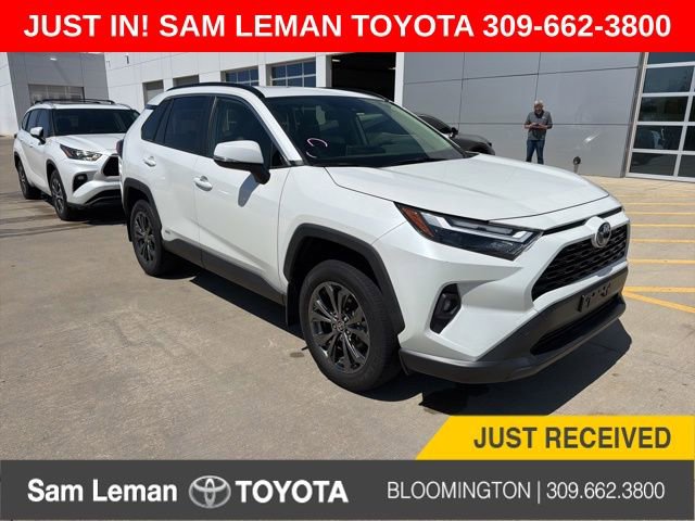 Used 2023 Toyota RAV4 XLE Premium image 1