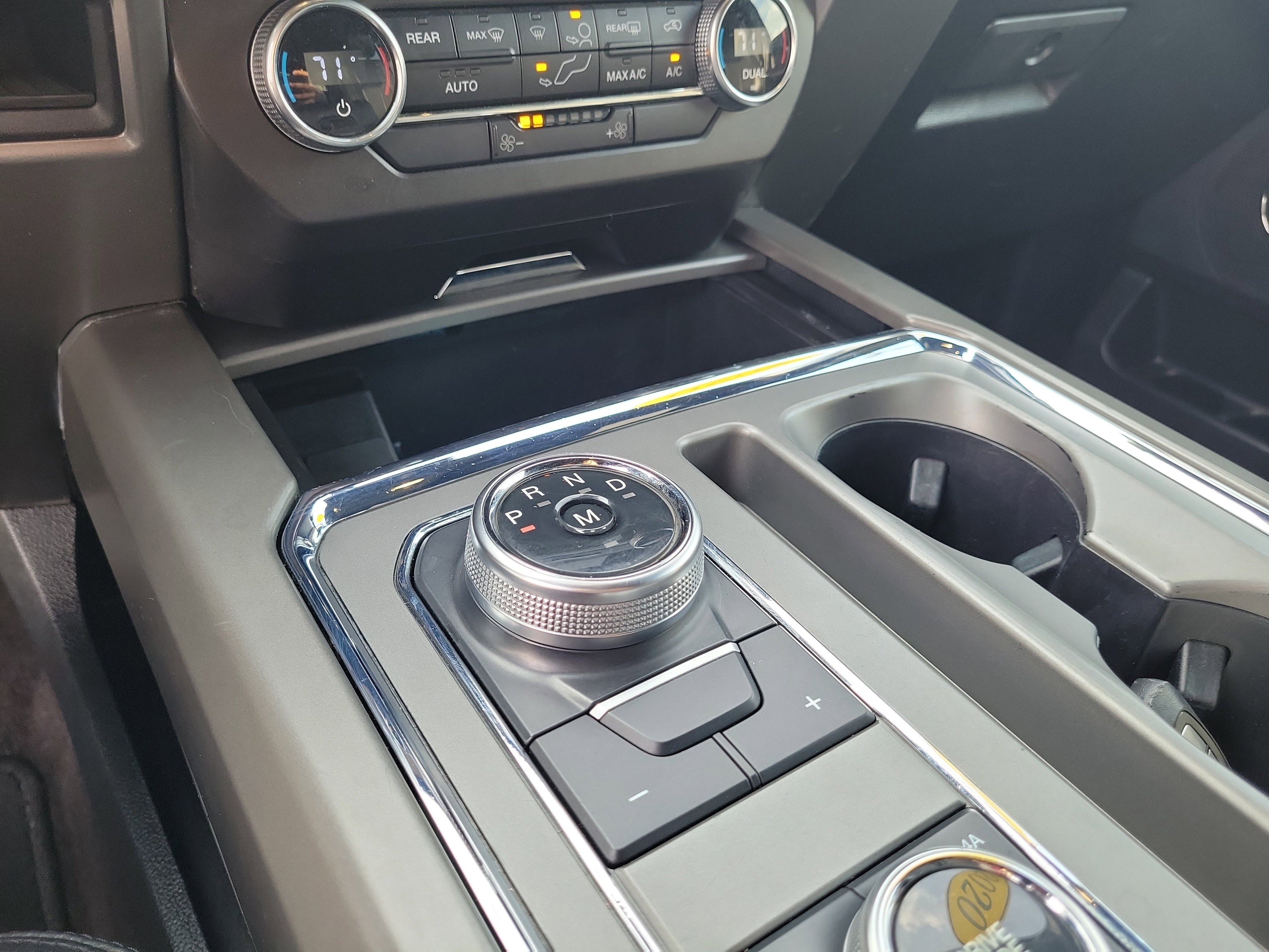 Used 2020 Ford Expedition XLT w/ Equipment Group 201A AWD/4WD image 34