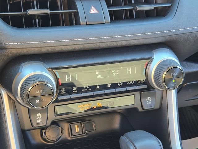 Used 2021 Toyota RAV4 XLE FWD image 26