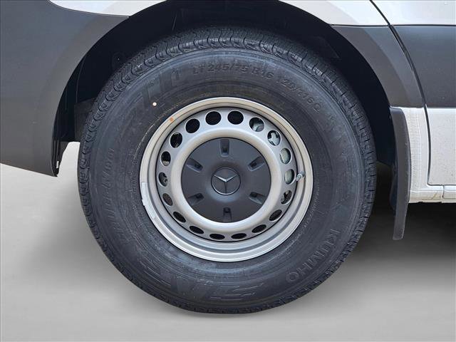 New 2026 Mercedes-Benz Sprinter 2500 image 17