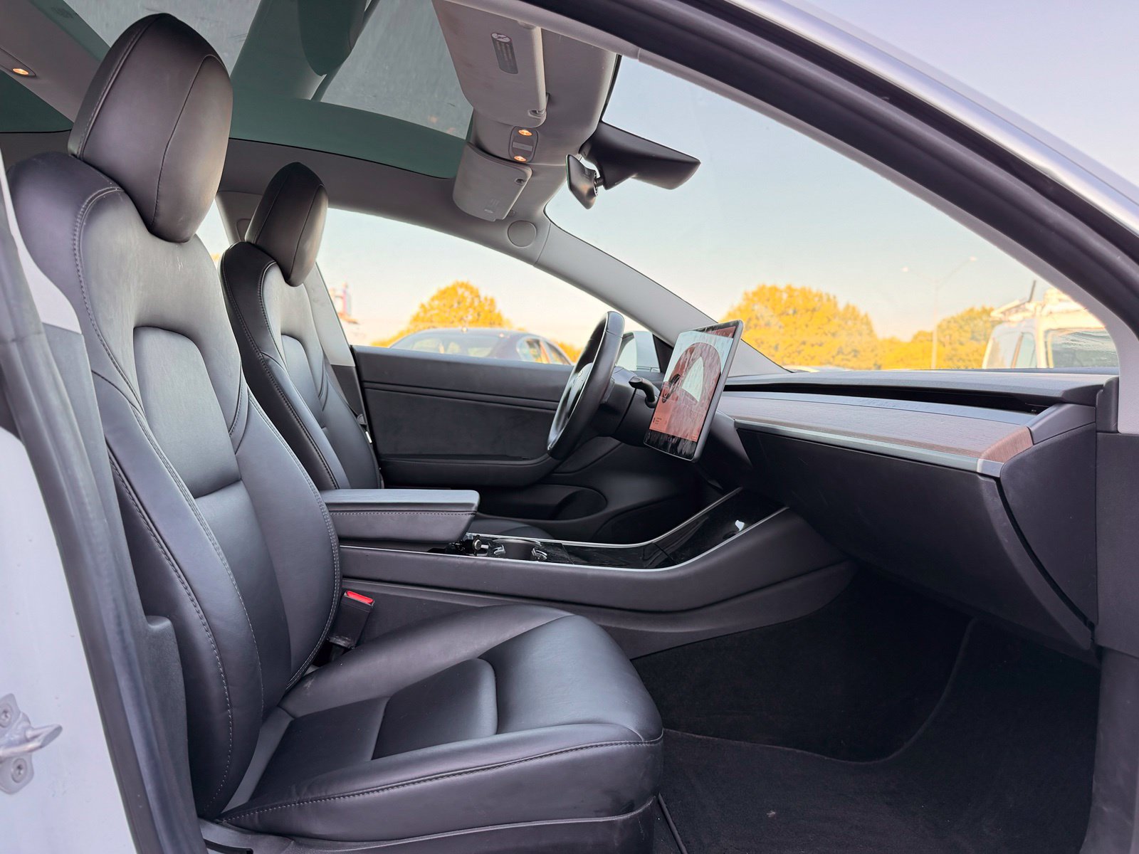 Used 2018 Tesla Model 3 Long Range AWD/4WD image 22