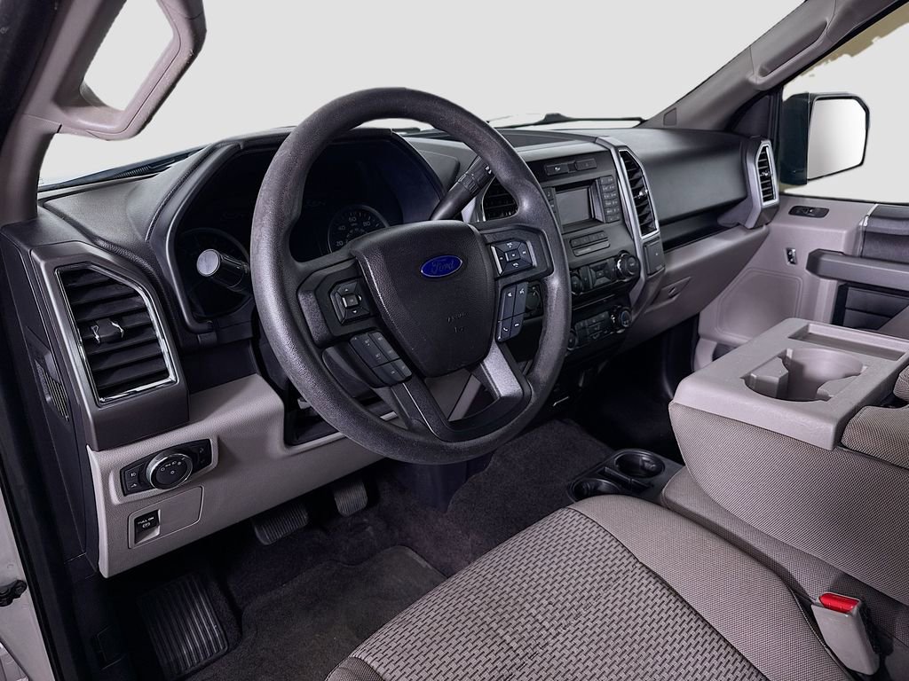 Used 2016 Ford F150 XLT image 9