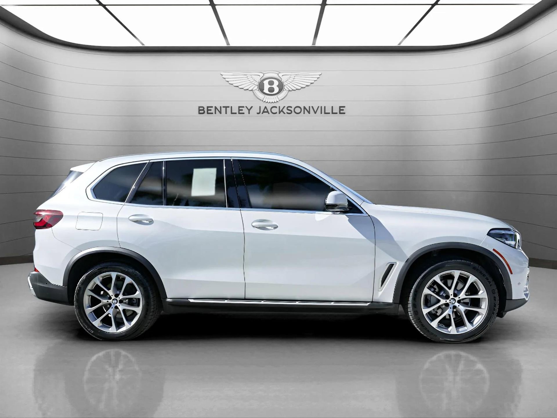 Used 2023 BMW X5 sDrive40i w/ Premium Package image 5