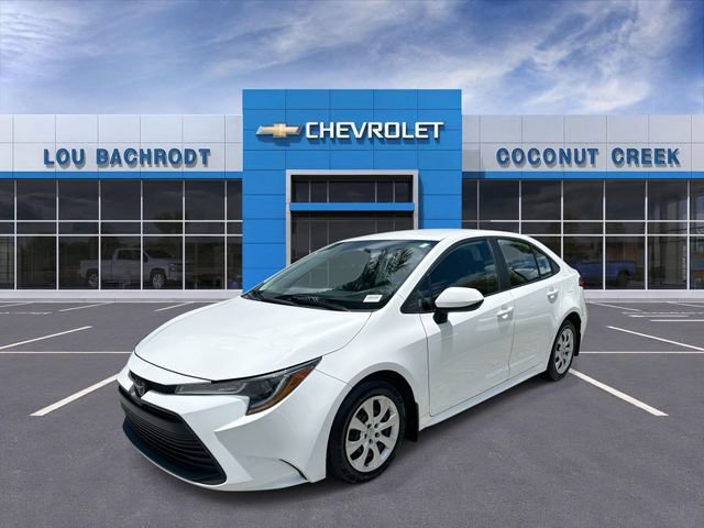 Used 2024 Toyota Corolla LE FWD image 4