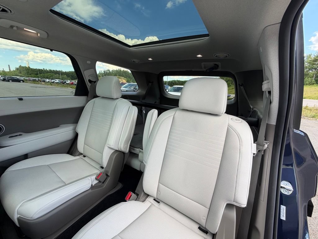 Certified 2026 Hyundai Palisade Limited AWD/4WD image 11