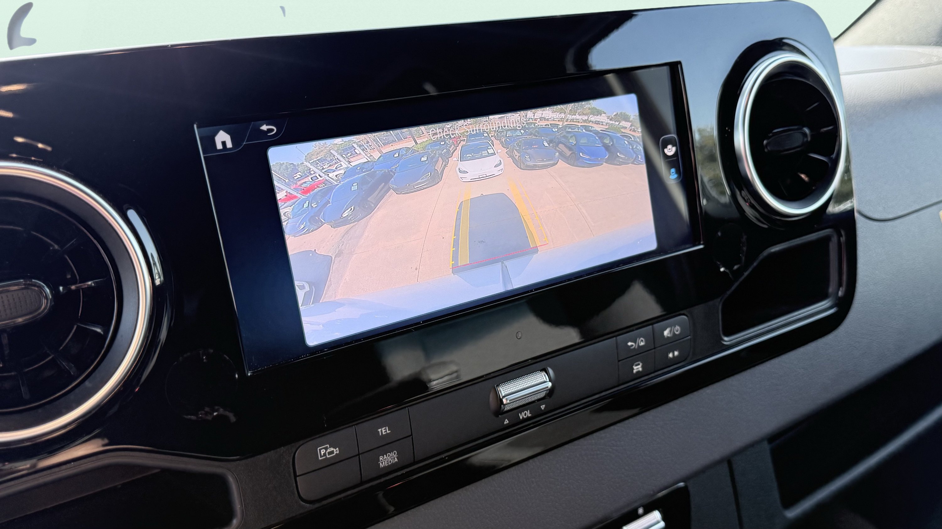 Used 2025 Mercedes-Benz Sprinter 2500 image 51