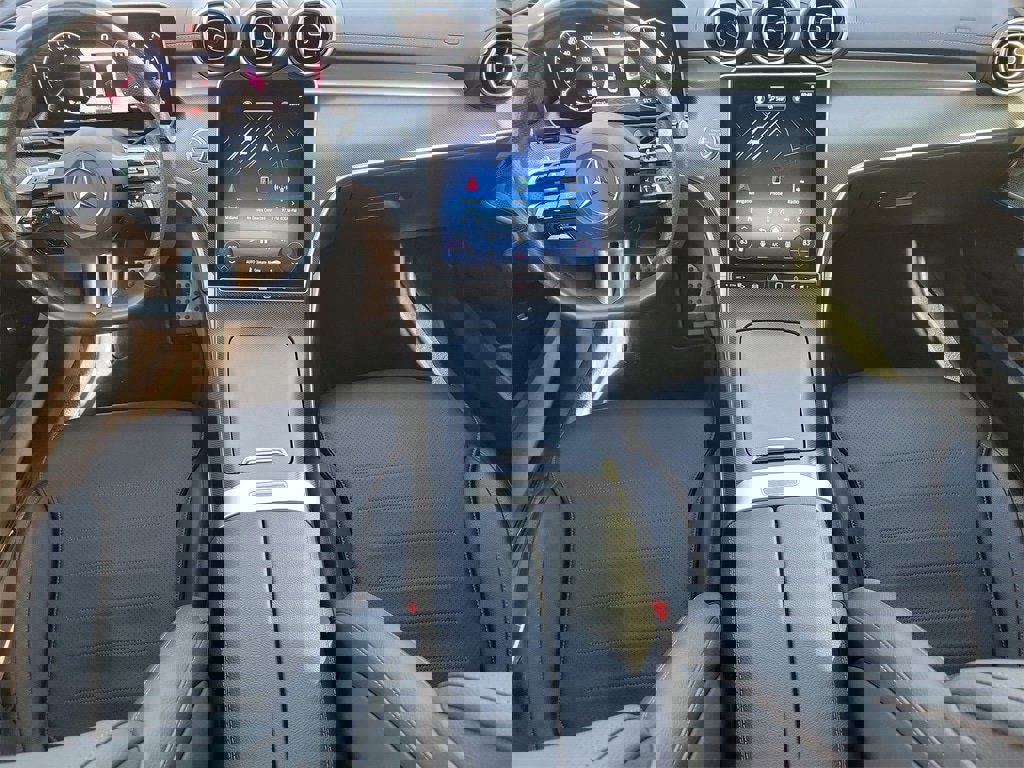 Used 2024 Mercedes-Benz C 300 4MATIC Sedan image 14