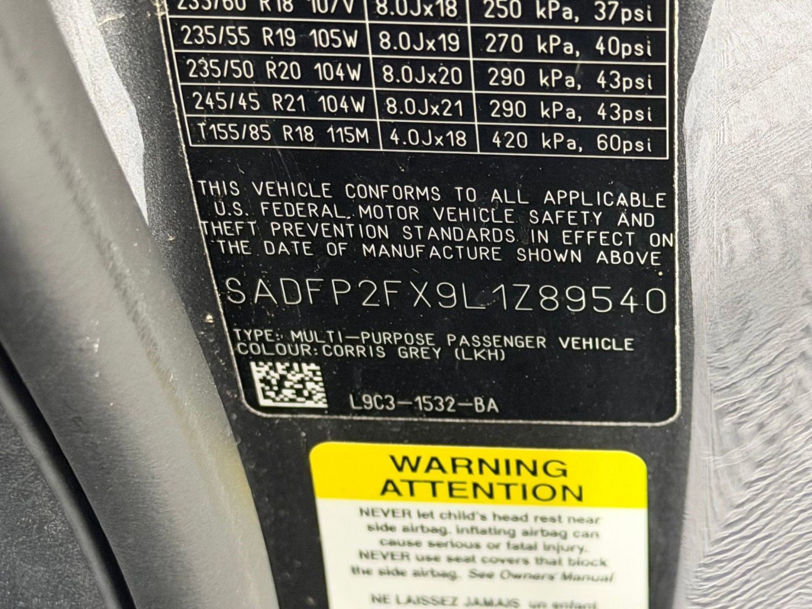 Used 2020 Jaguar E-PACE SE image 21