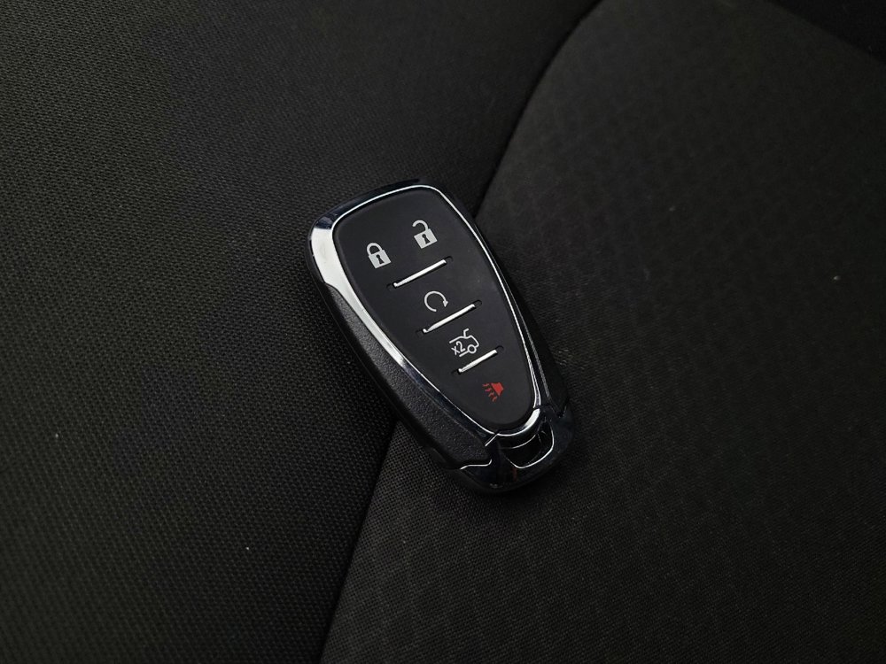 Used 2020 Chevrolet Malibu LT image 32