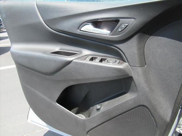 Used 2018 Chevrolet Equinox LT image 18