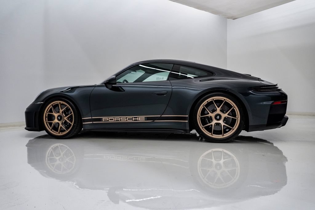 Used 2026 Porsche 911 GT3 RWD image 2
