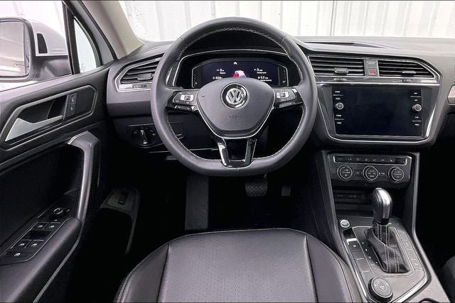 Used 2021 Volkswagen Tiguan SEL w/ 2-Row Tiguan MDO Package AWD/4WD image 5