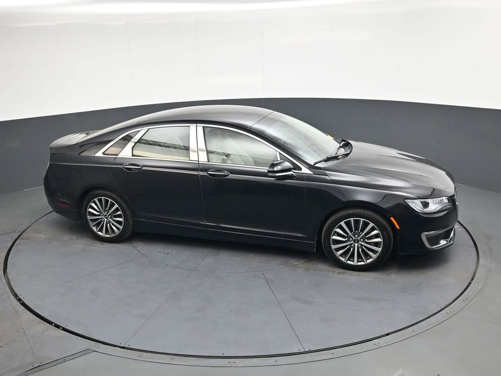Used 2019 Lincoln MKZ Premiere image 22