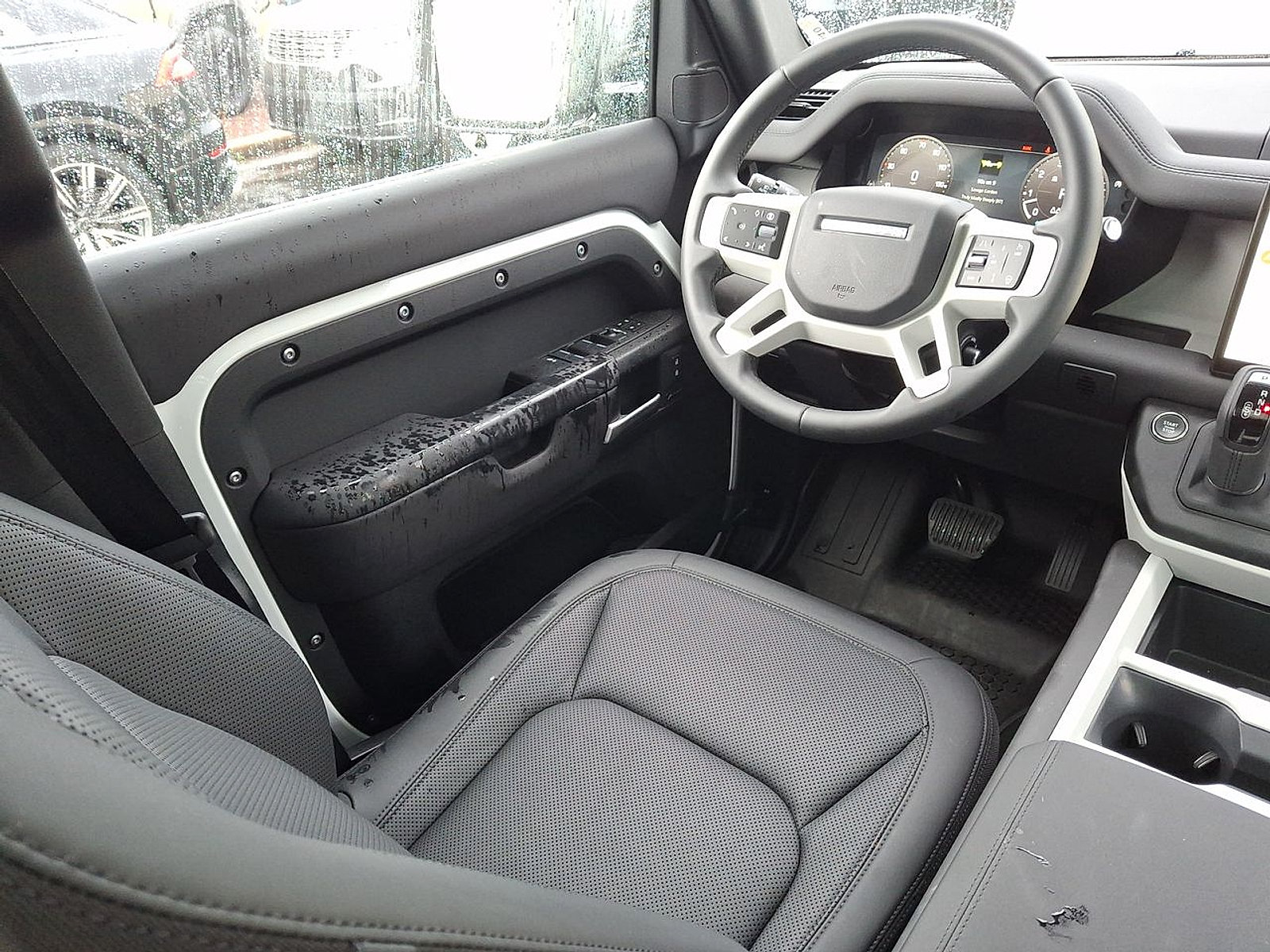 Certified 2025 Land Rover Defender 110 S AWD/4WD image 15