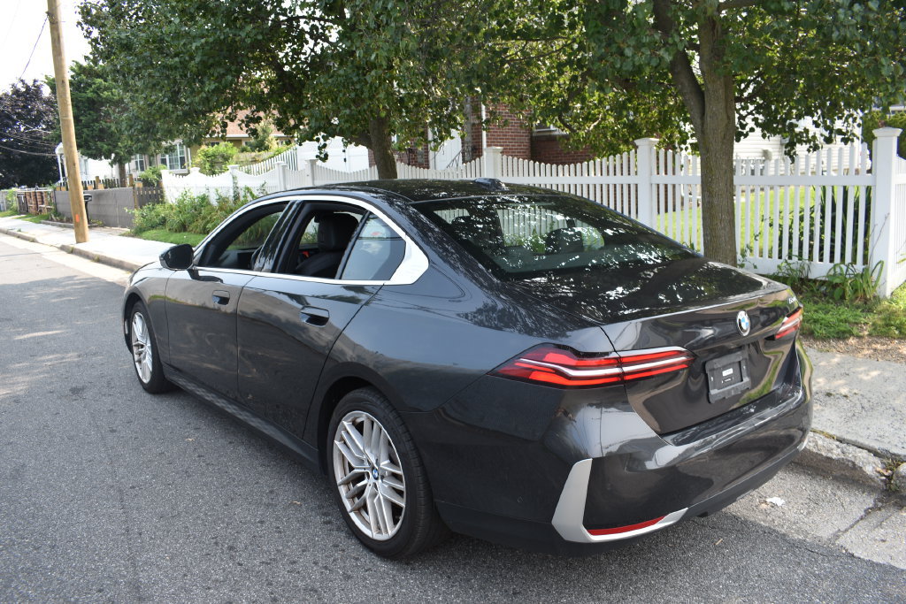 Used 2025 BMW 530i RWD image 7