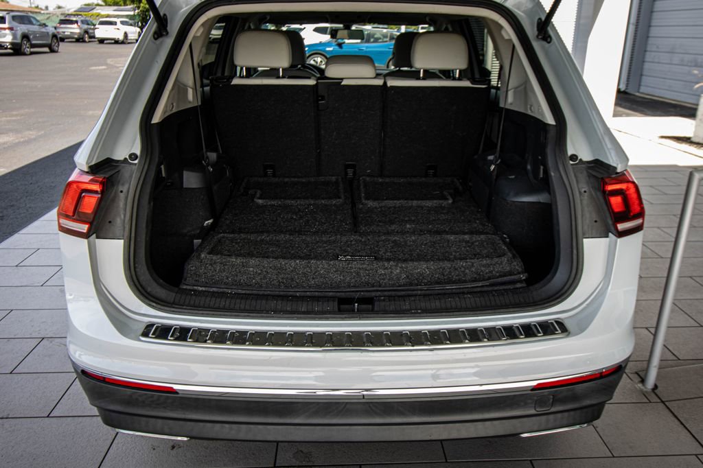 Used 2018 Volkswagen Tiguan S AWD/4WD image 16
