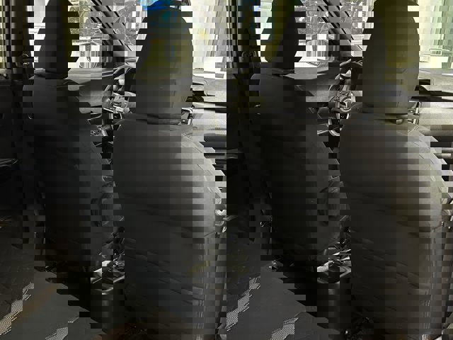 Used 2020 Nissan Kicks S image 29