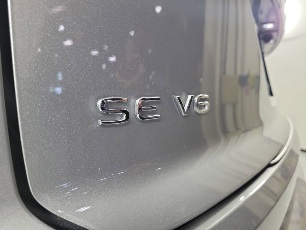 Used 2022 Volkswagen Atlas Cross Sport SE FWD image 5