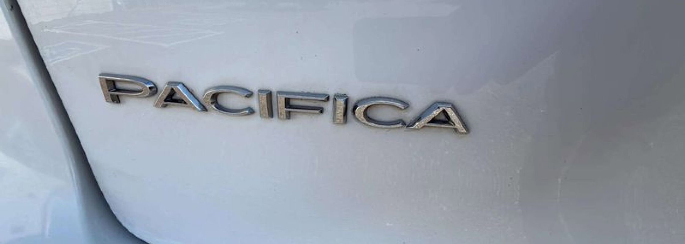 Used 2020 Chrysler Pacifica Touring-L image 21