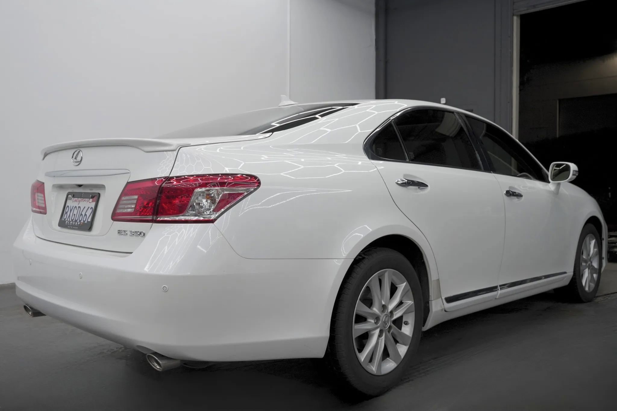 Used 2011 Lexus ES 350 w/ Preferred Accessory Package image 6