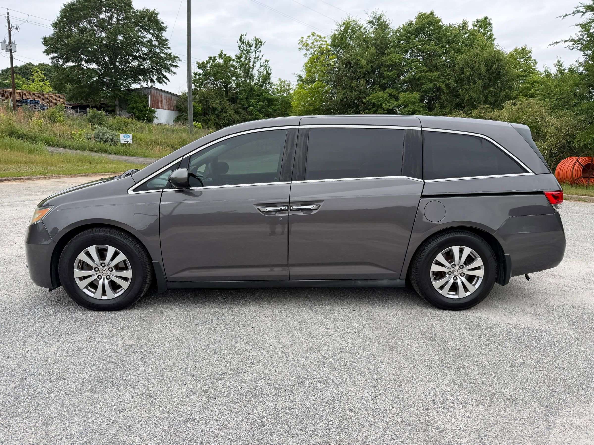 Used 2014 Honda Odyssey EX image 2