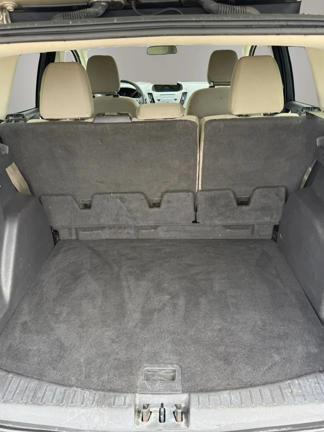 Used 2018 Ford Escape SE FWD image 9