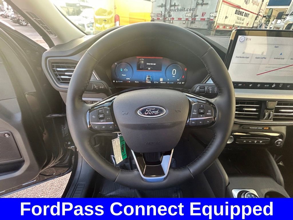 Certified 2024 Ford Escape SE w/ PHEV Premium Package image 18