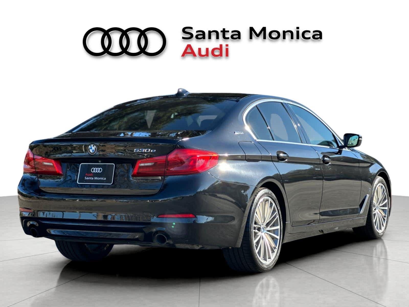 Used 2019 BMW 530e w/ Convenience Package RWD image 2