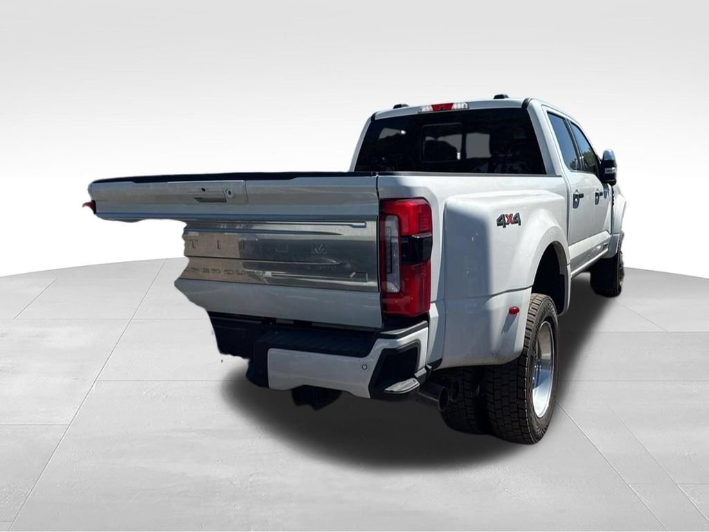 Used 2026 Ford F450 Platinum w/ Platinum Plus Package AWD/4WD image 3