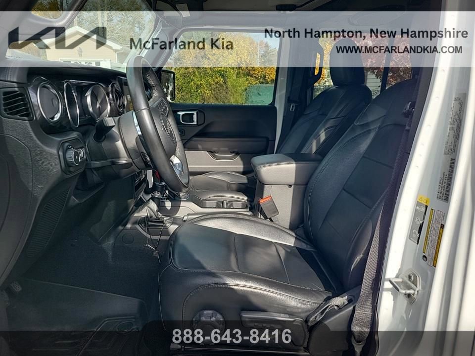 Used 2021 Jeep Wrangler Unlimited Sahara image 42