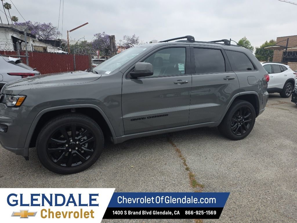 Used 2019 Jeep Grand Cherokee Altitude RWD image 3
