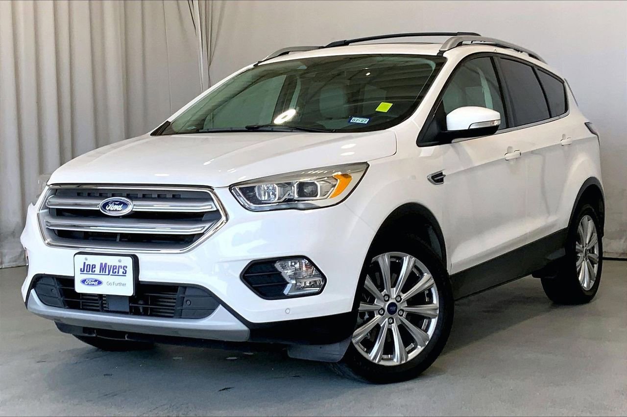 Used 2018 Ford Escape Titanium w/ Ford Safe & Smart Package AWD/4WD image 2