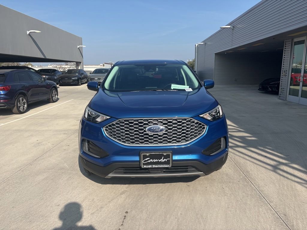 Used 2024 Ford Edge SEL image 2