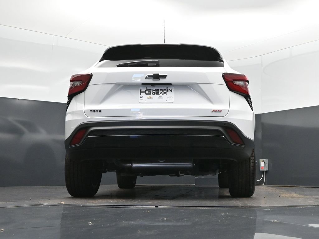 New 2026 Chevrolet Trax RS w/ Sunroof Package FWD image 40