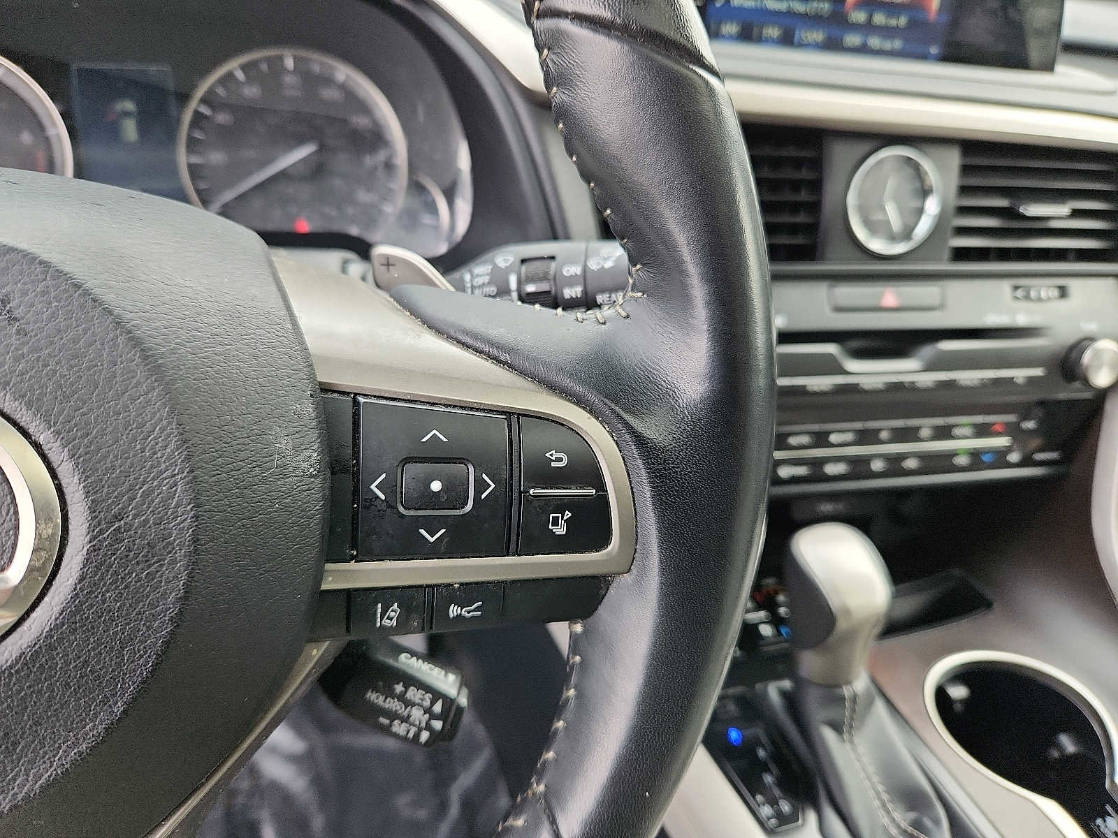 Used 2022 Lexus RX 350 AWD w/ Premium Package image 19