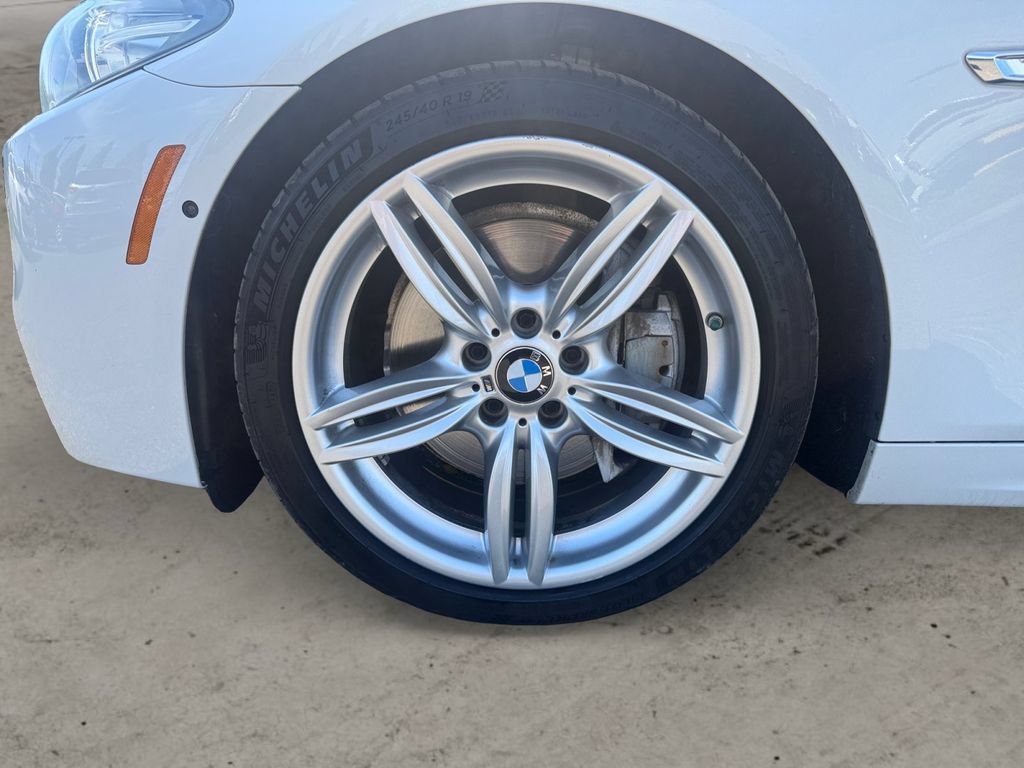 Used 2016 BMW 550i xDrive Sedan AWD/4WD image 14