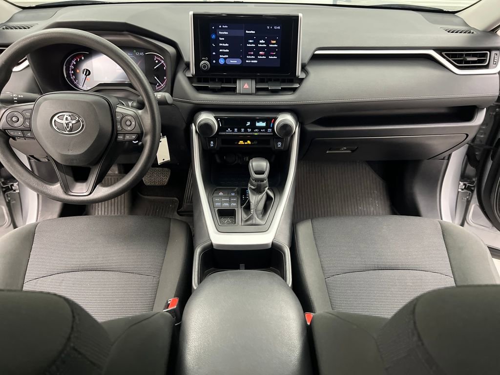 Used 2025 Toyota RAV4 LE image 34
