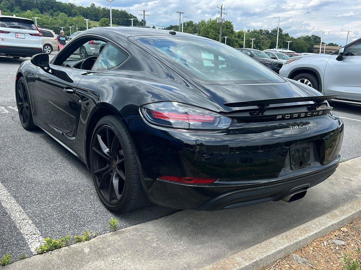 Used 2019 Porsche 718 Cayman RWD image 2
