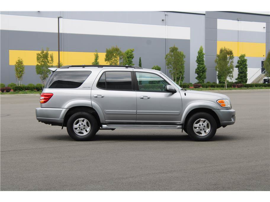 Used 2001 Toyota Sequoia Limited RWD image 4